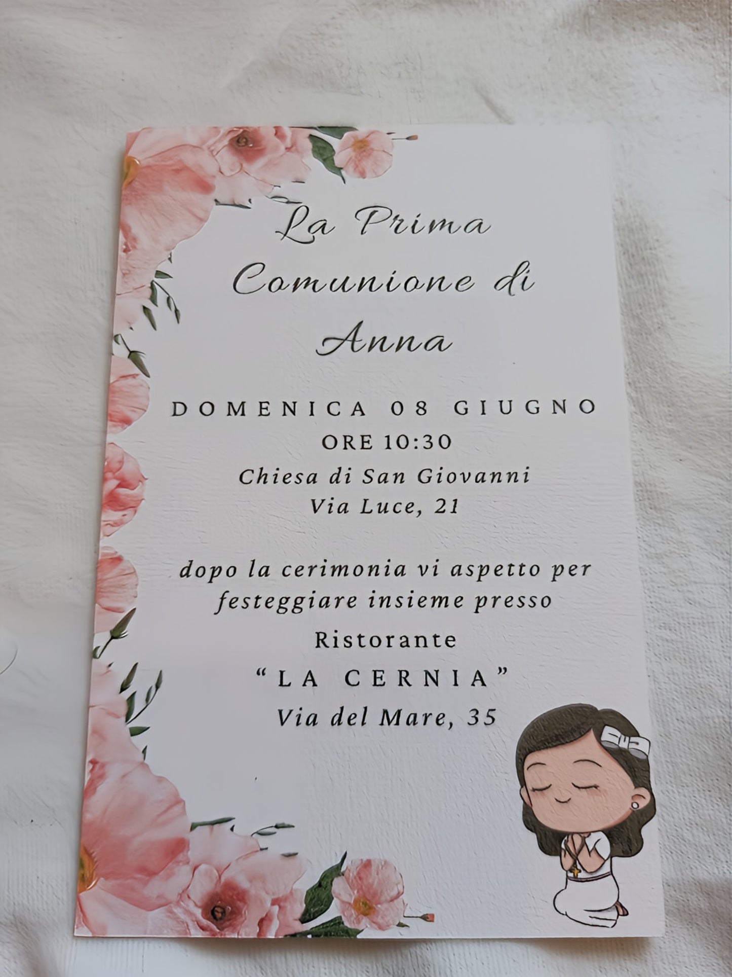 Italian First Communion invitation card with pink flowers and praying girl illustration